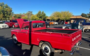 Datsun-1965-red