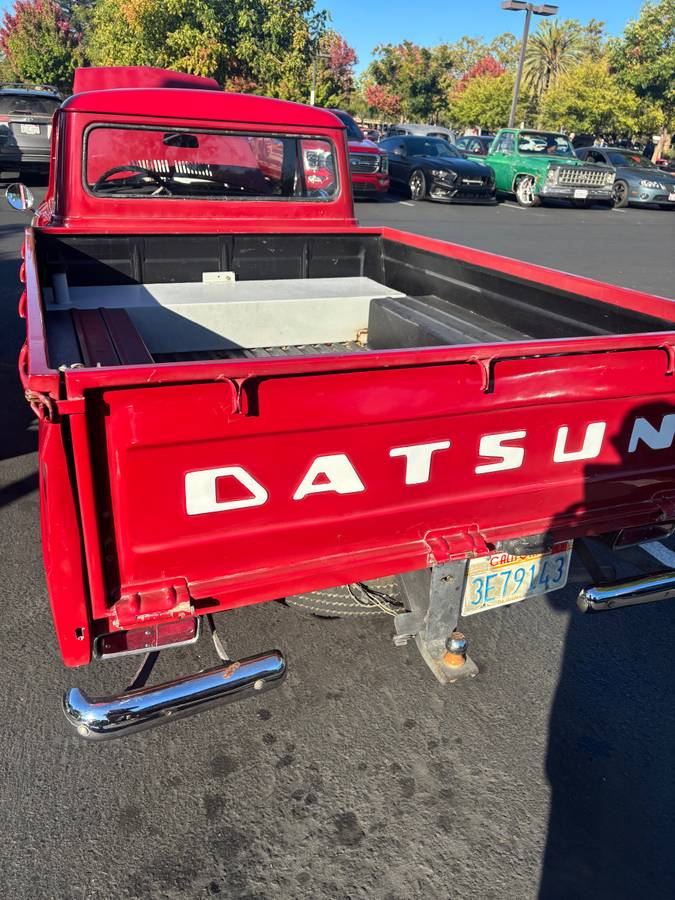 Datsun-1965-red-5