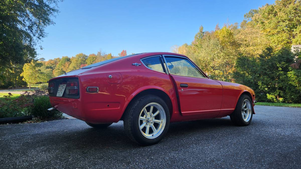 Datsun-240z-1971-red-2