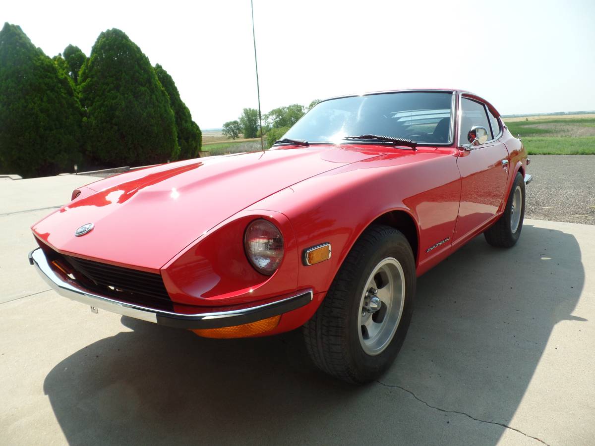 Datsun-240z-1971-red-3