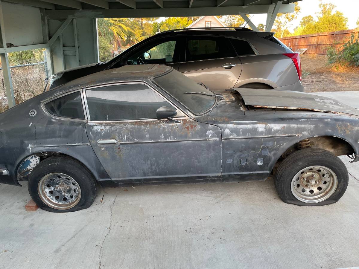Datsun-240z-1972-1