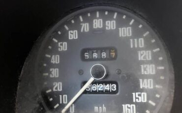 Datsun-240z-1972-3