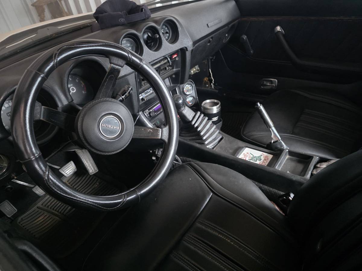 Datsun-260z-1974-grey-1