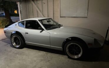 Datsun-260z-1974-grey-13