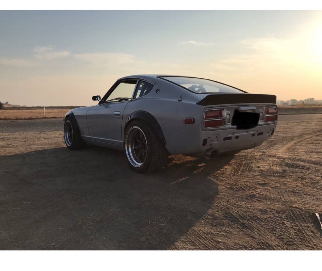 Datsun-260z-1974-grey