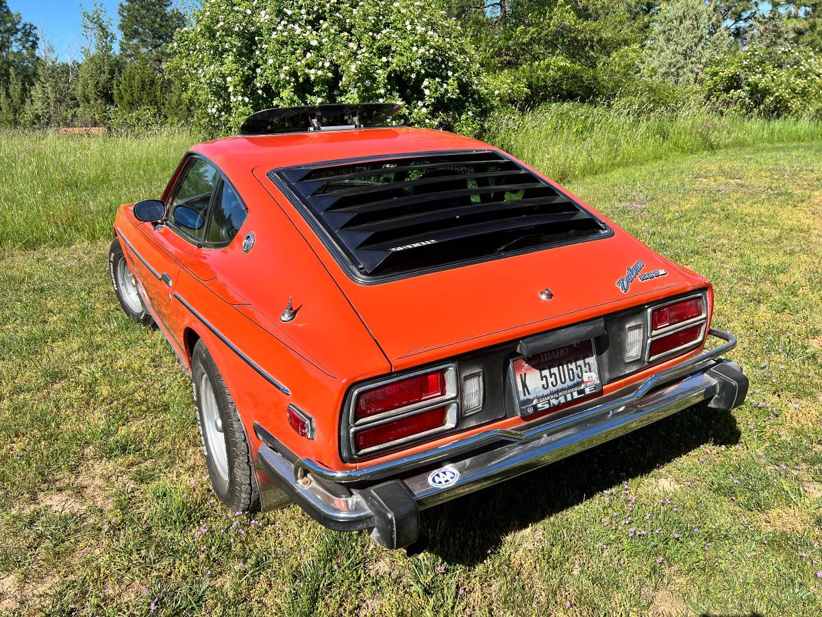 Datsun-260z-1974-orange-1