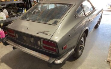 Datsun-260z-1974-silver-1