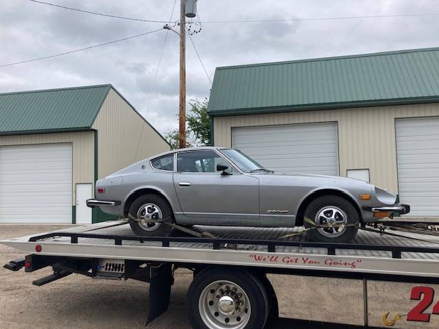 Datsun-260z-1974-silver-4