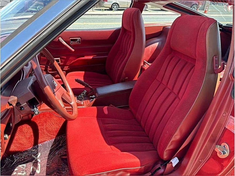 Datsun-280-zx-1980-custom-10