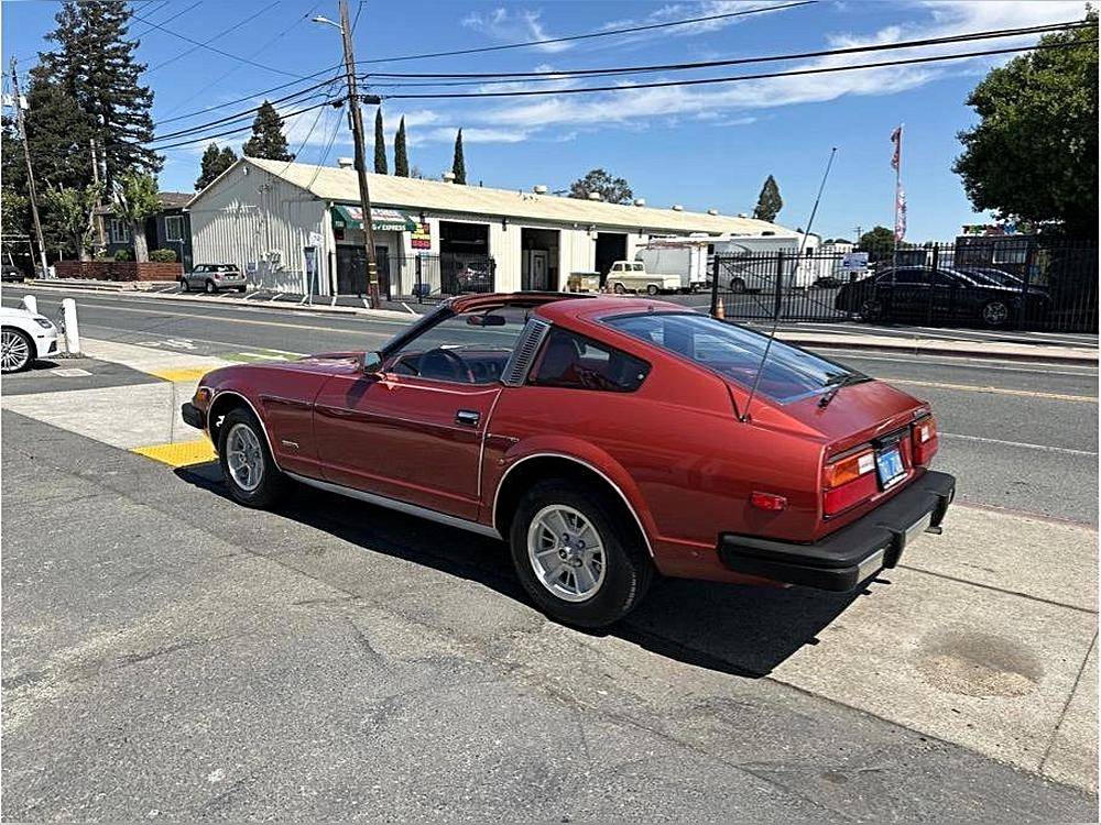 Datsun-280-zx-1980-custom-4