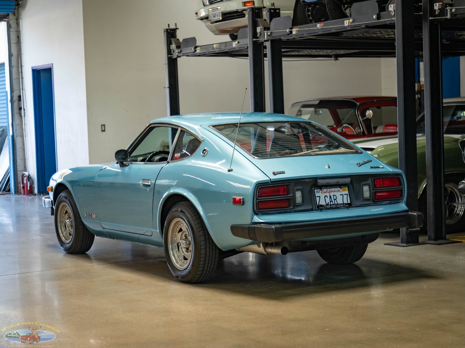 Datsun-280Z-5-spd-Coupe-1977-2-Door-Coupe-21
