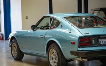 Datsun-280Z-5-spd-Coupe-1977-2-Door-Coupe-22