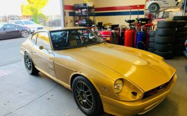Datsun-280z-1975