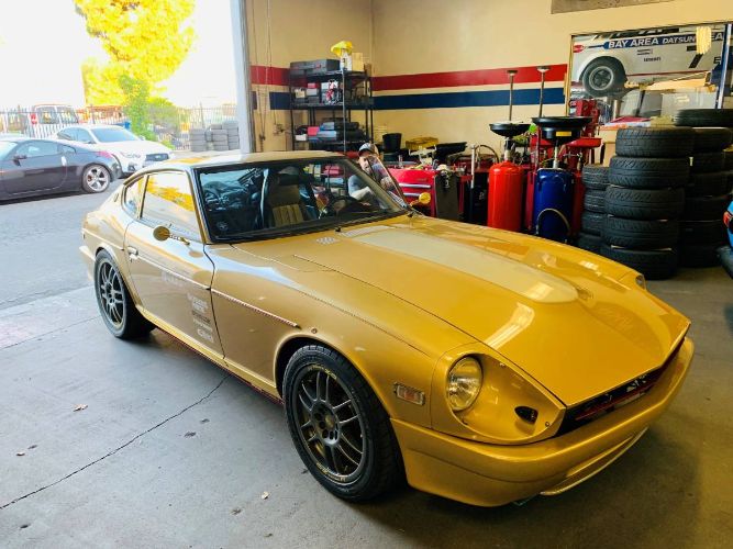 Datsun-280z-1975