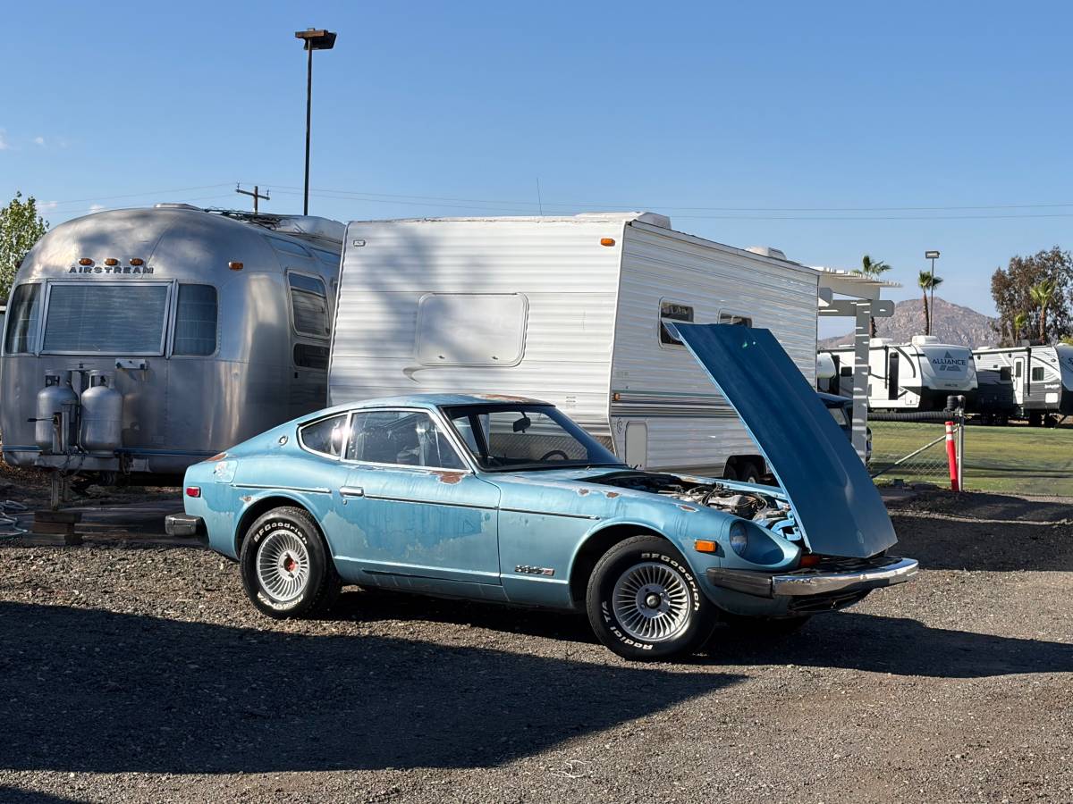 Datsun-280z-1975-blue-12