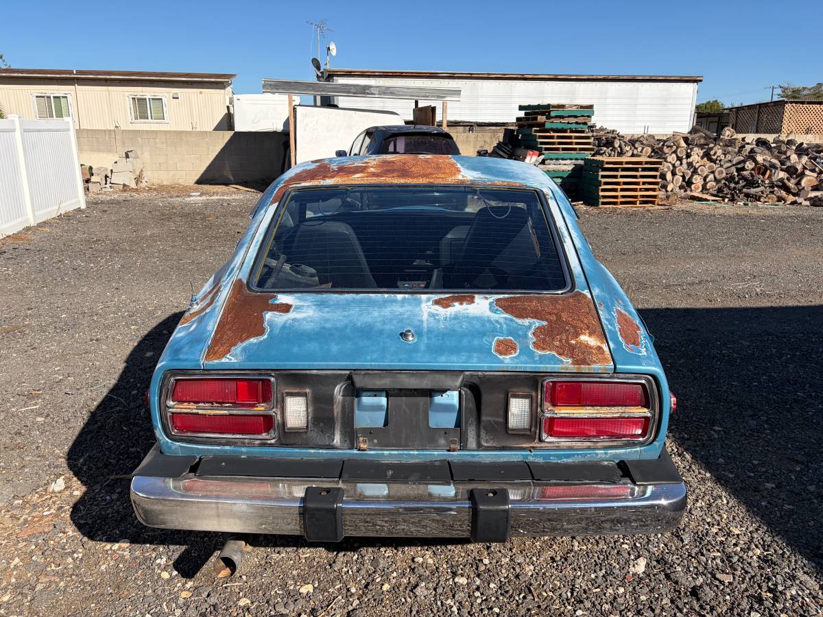 Datsun-280z-1975-blue-17