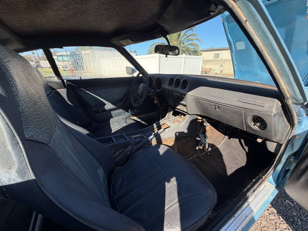 Datsun-280z-1975-blue-19