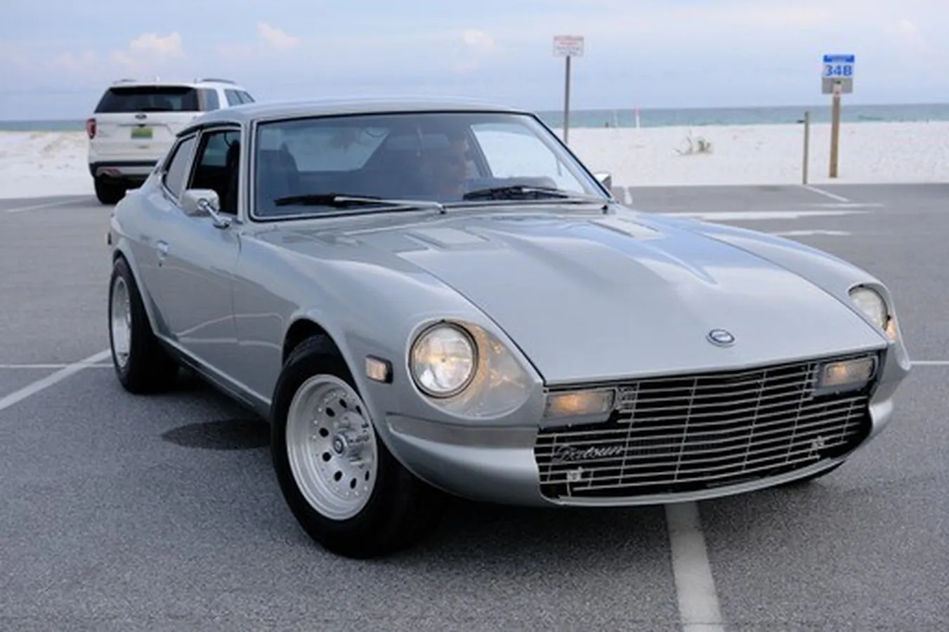 Datsun-280z-1977-Silver-Black-11