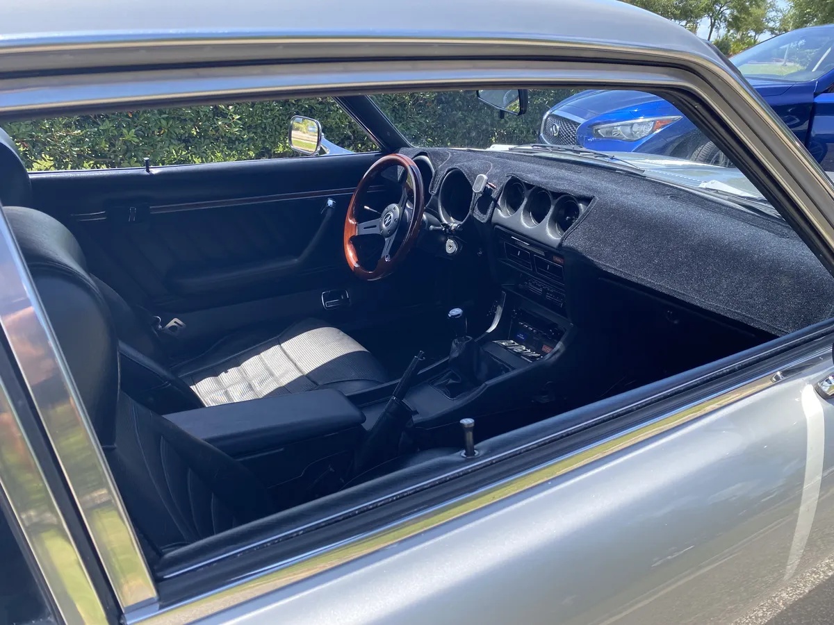 Datsun-280z-1977-Silver-Black-8