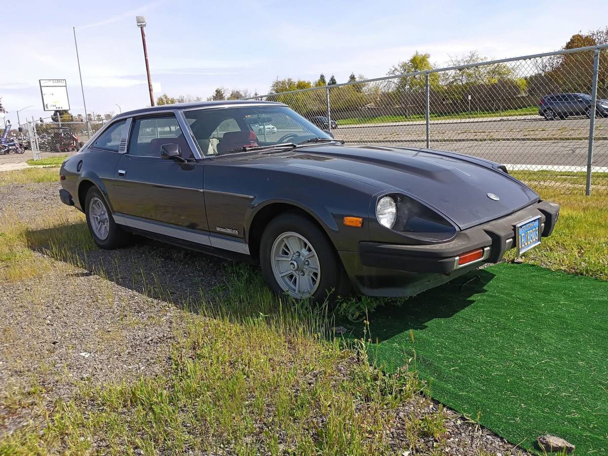 Datsun-280z-1981-black-43