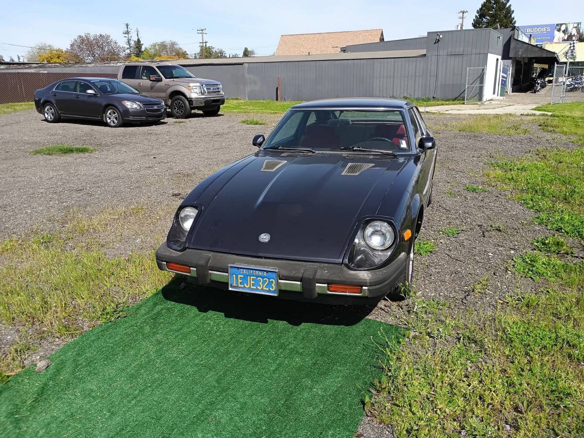 Datsun-280z-1981-black-56