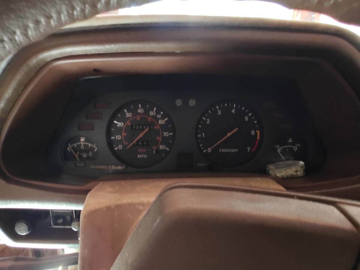 Datsun-280zx-1979-brown-3