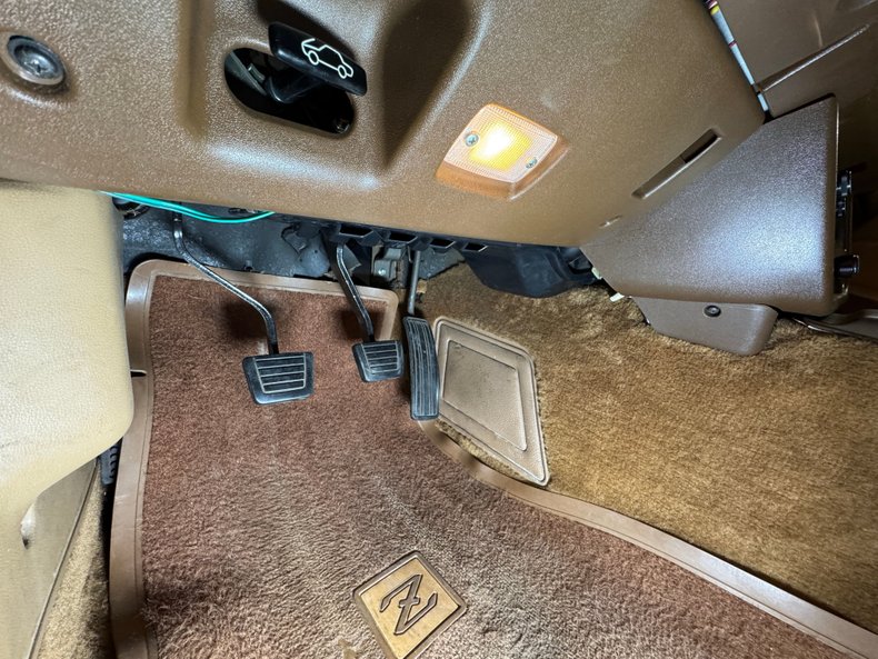 Datsun-280zx-1980-Mahogany-Metallic-Tan-45