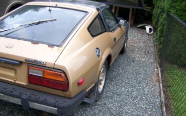 Datsun-280zx-1980-brown-1