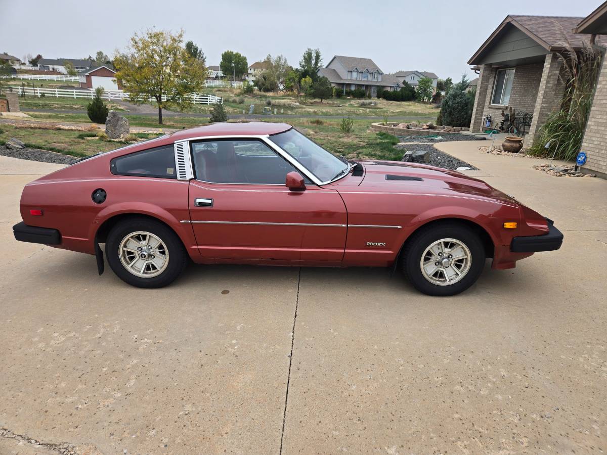 Datsun-280zx-1980-red-3