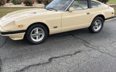 Datsun-280zx-1982-Cameo-Beige-Tan
