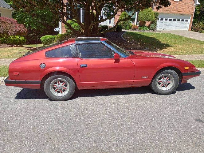 Datsun-280zx-1983-Candy-Apple-Red-Gray-Leather-1