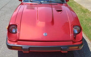 Datsun-280zx-1983-Candy-Apple-Red-Grey-Leather