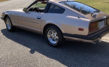 Datsun-280zx-1983-French-Beige-Burgundy
