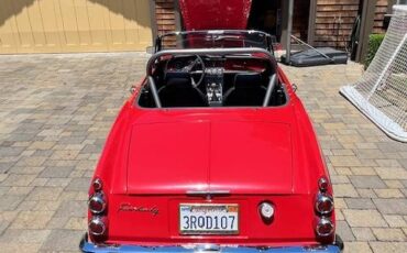 Datsun-311-roadster-1966-red