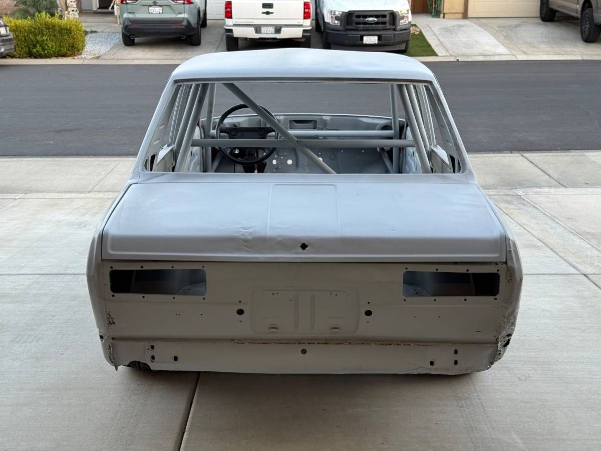 Datsun-510-1969-grey-4