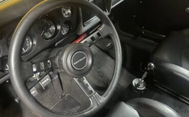 Datsun-510-1970-custom-10