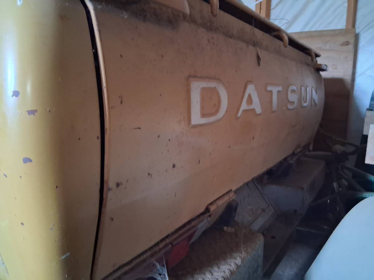 Datsun-620-1974-3
