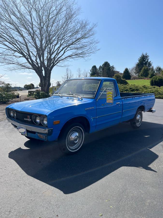 Datsun-620-1976-blue-20