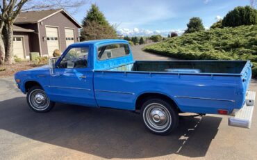 Datsun-620-1976-blue-23