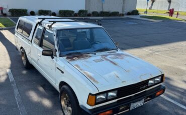 Datsun-720-1980-2
