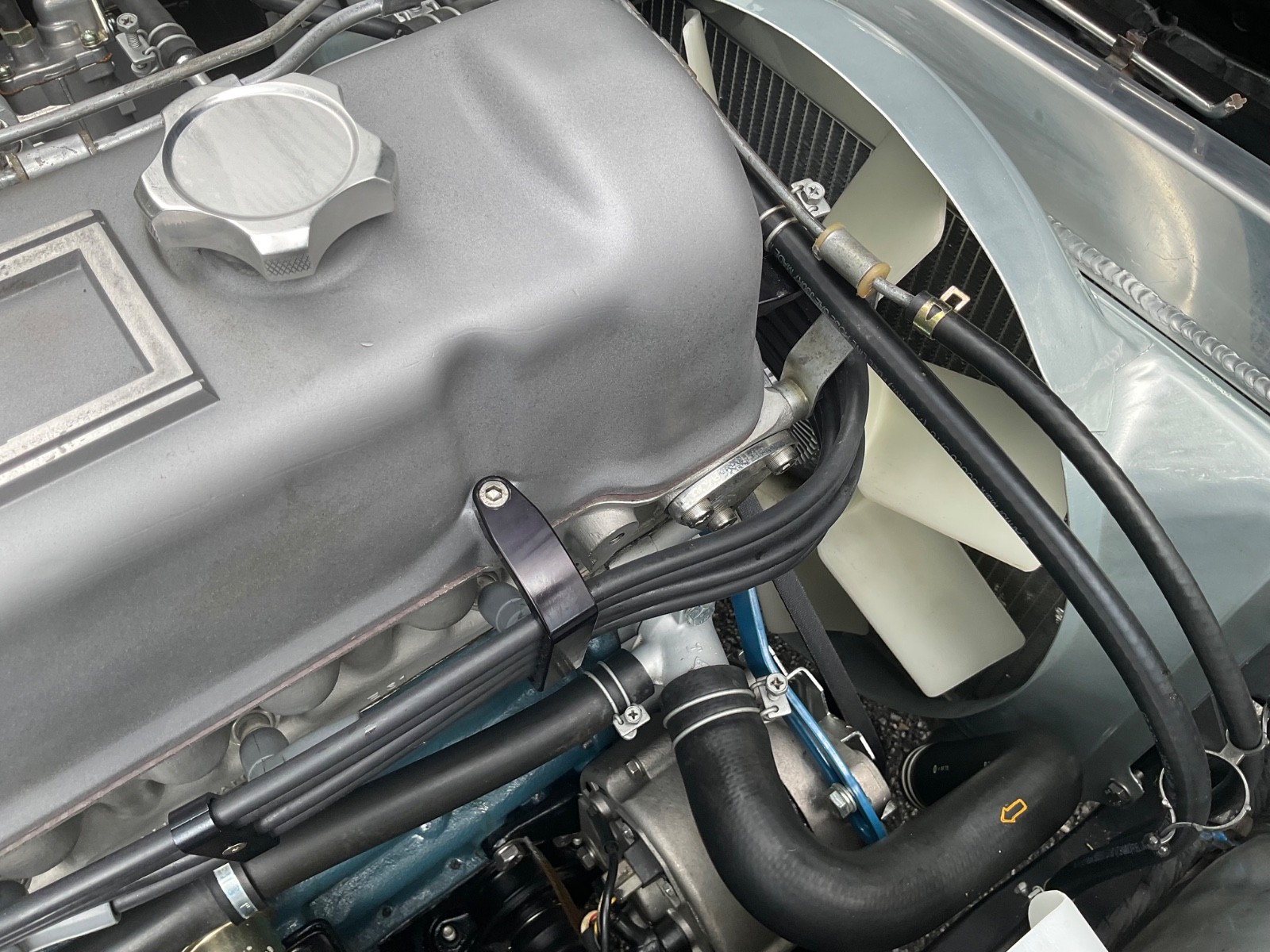 Datsun-Z-Series-1971-Coupe-14