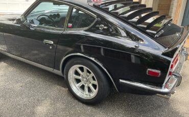 Datsun-Z-Series-1971-Coupe-2