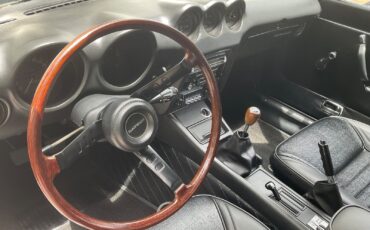 Datsun-Z-Series-1971-Coupe-20