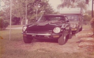 Datsun-Z-Series-1971-Coupe-32