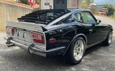 Datsun-Z-Series-1971-Coupe-5