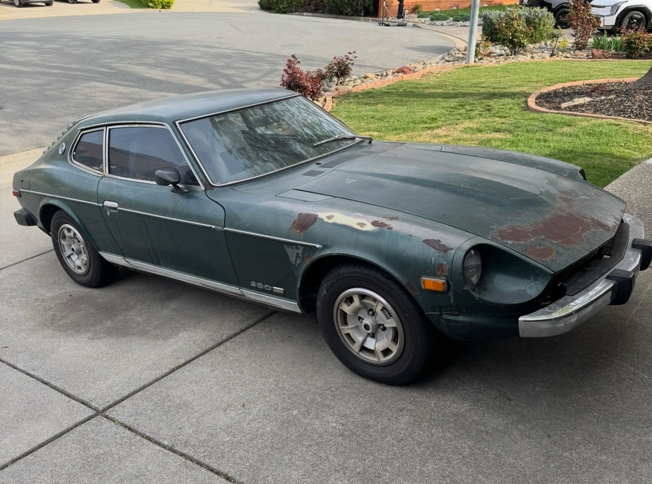 Datsun-Z-Series-1976-Coupe