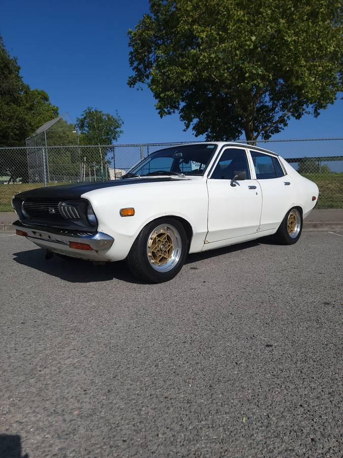 Datsun-b210-1974-white-11