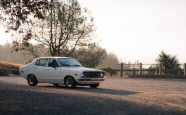 Datsun-b210-1974-white-6