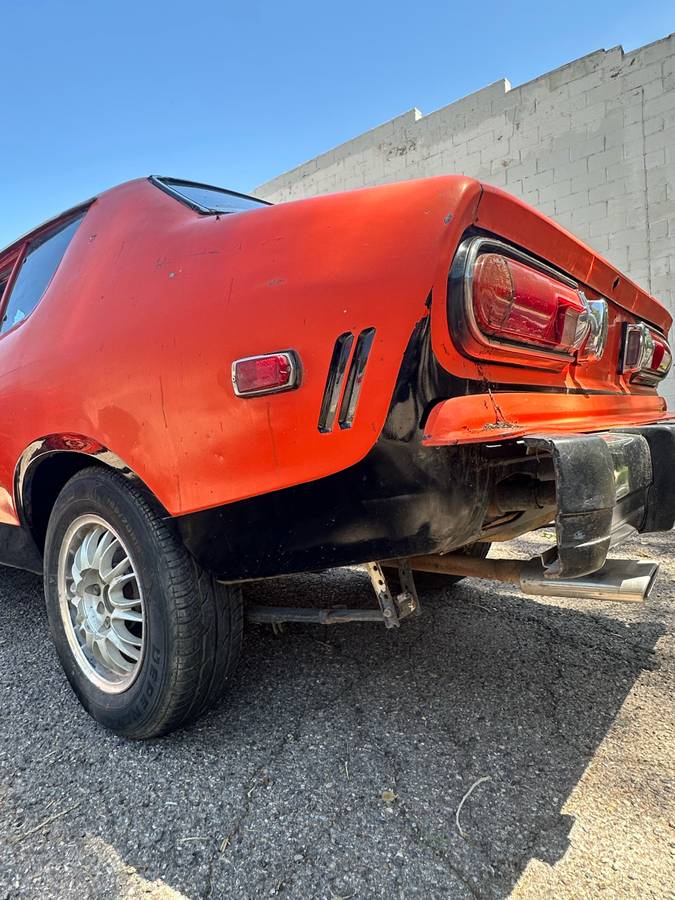Datsun-b210-1978-orange-19