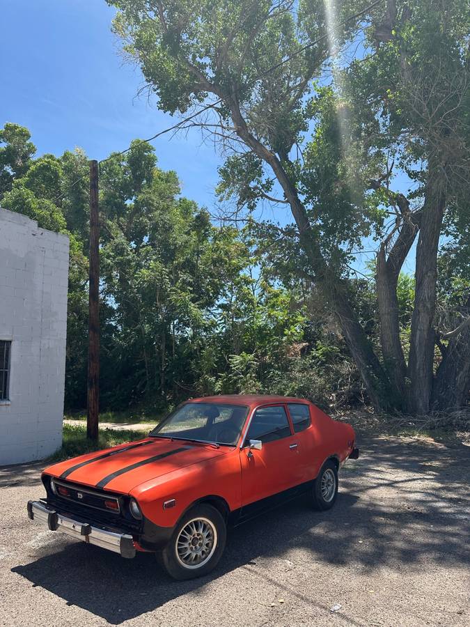 Datsun-b210-1978-orange